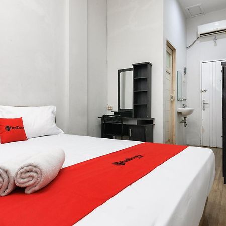 Reddoorz Near Mandaya Royal Hospital Puri 호텔 탕그랑 외부 사진
