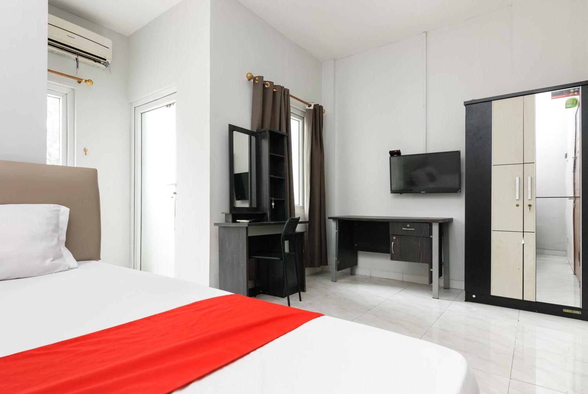Reddoorz Near Mandaya Royal Hospital Puri 호텔 탕그랑 외부 사진